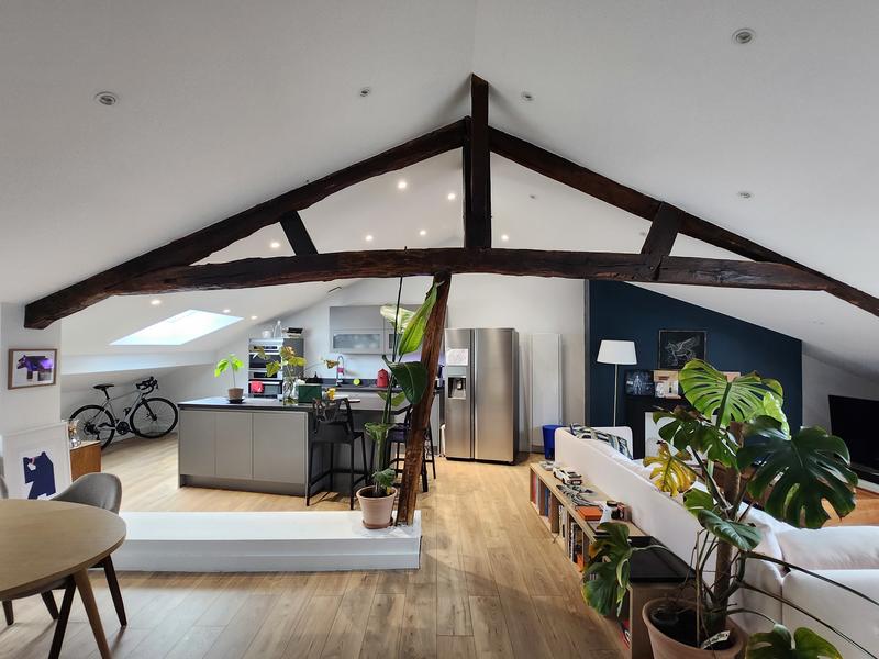 Loft - 96 m² - 5 pièces