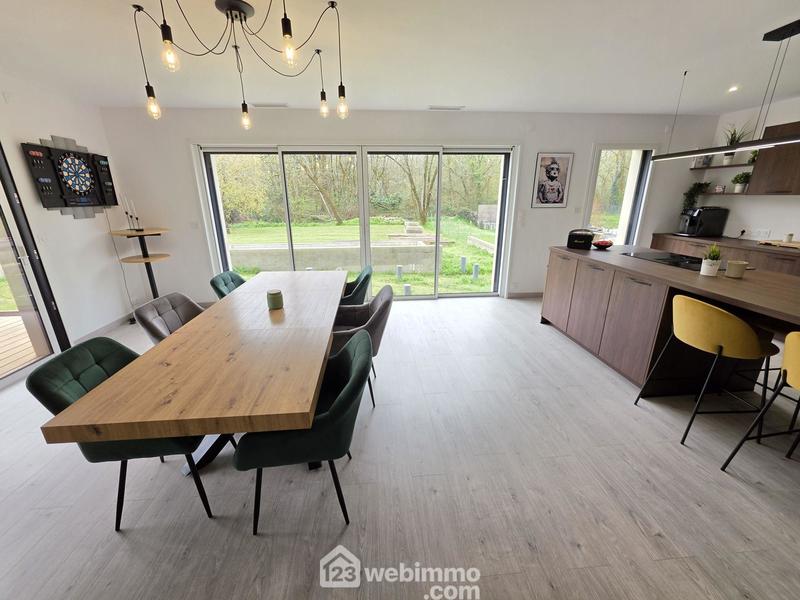 Maison - 136 m² - 4 pièces