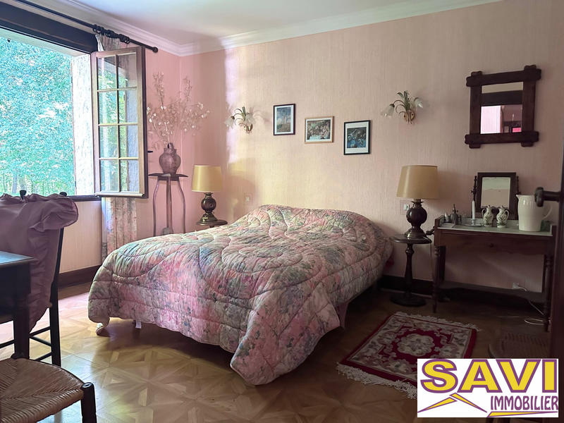 Maison traditionnelle - 153 m² - 5 pièces