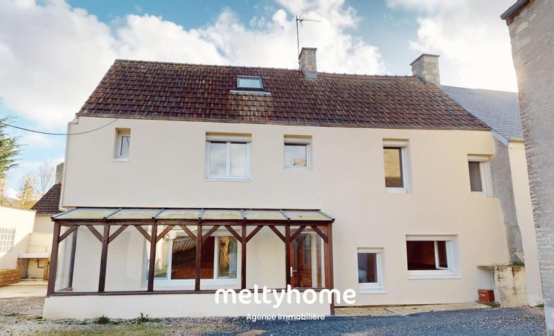 Maison - 92 m² - 5 pièces