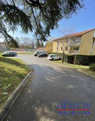 Appartement - 90 m² - 4 pièces