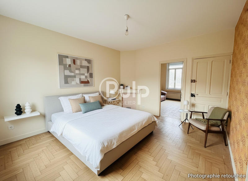 Maison de ville - 150 m² - 9 pièces