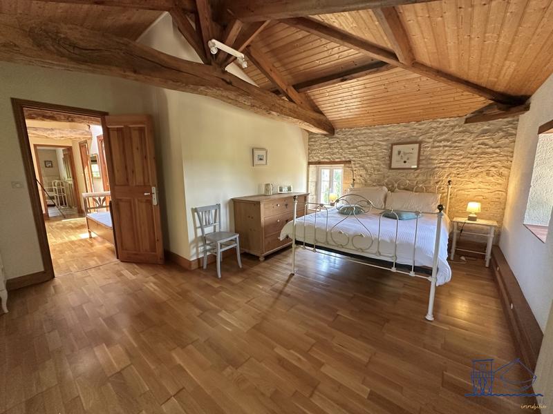 Maison ancienne - 212 m² - 6 pièces