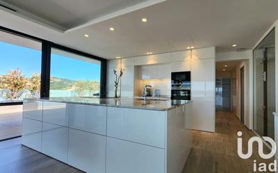 Maison de maîtres - 310 m² - 9 pièces