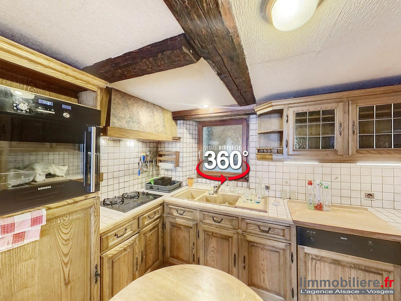 Maison traditionnelle - 140 m² - 7 pièces