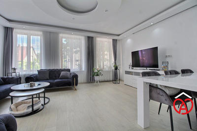 Maison - 143 m² - 7 pièces