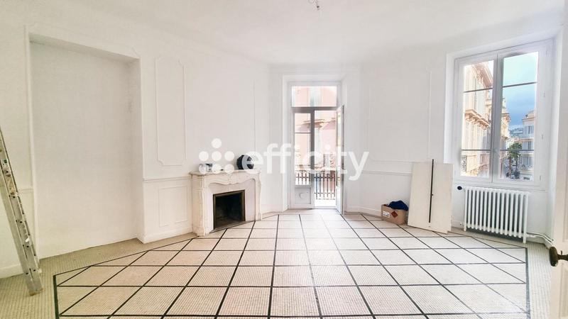 Appartement - 105 m² - 4 pièces