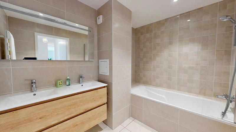 Appartement - 84 m² - 4 pièces