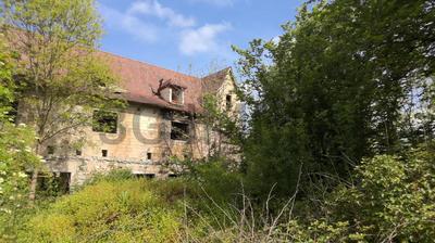 Maison - 100 m² - 2 pièces