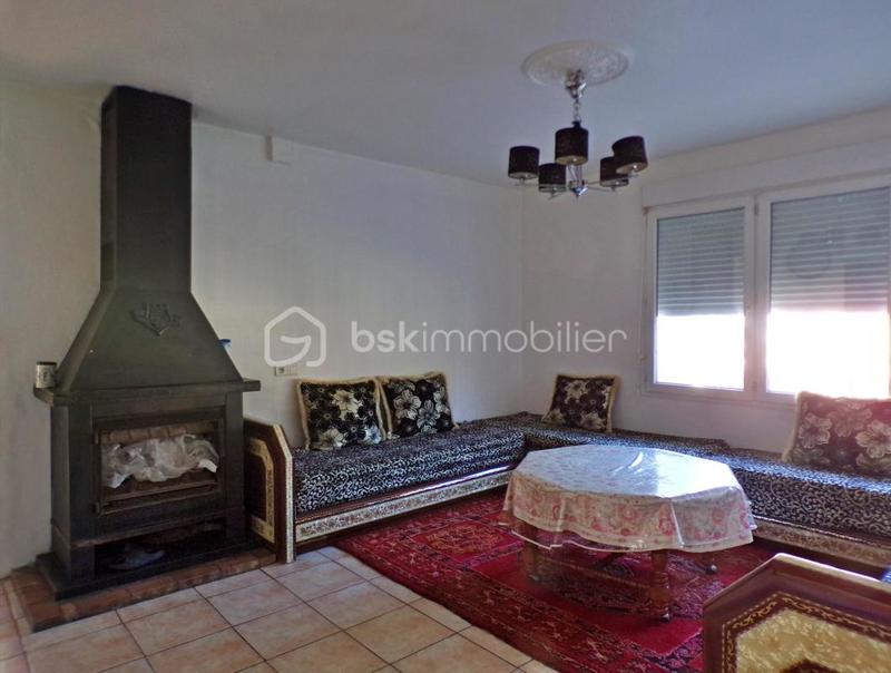 Maison - 284 m² - 10 pièces