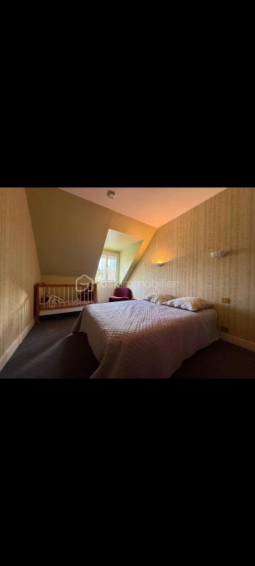 Propriété - 260 m² - 8 pièces