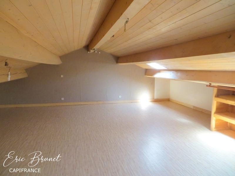 Maison - 96 m² - 4 pièces