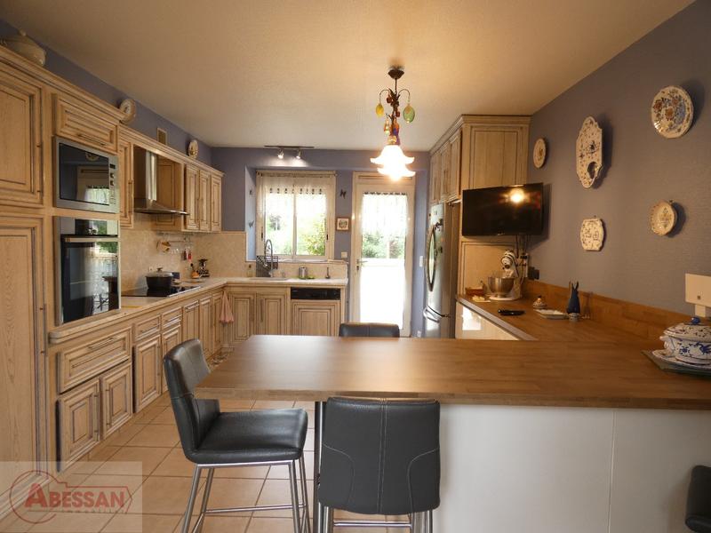 Maison - 251 m² - 5 pièces