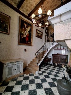 Maison de village - 200 m² - 9 pièces