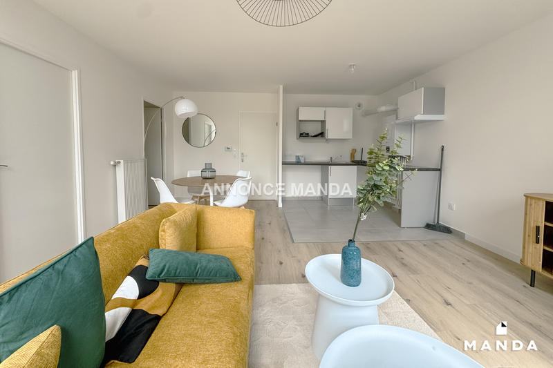 Chambre - 10 m² - 4 pièces