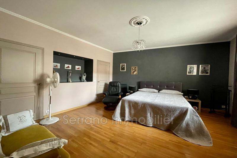 Maison de ville - 220 m² - 5 pièces