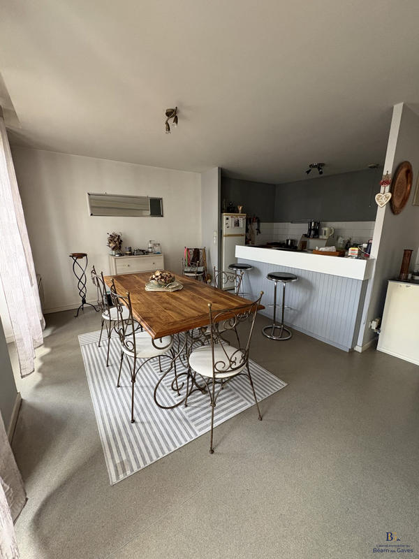 Appartement - 87 m² - 3 pièces