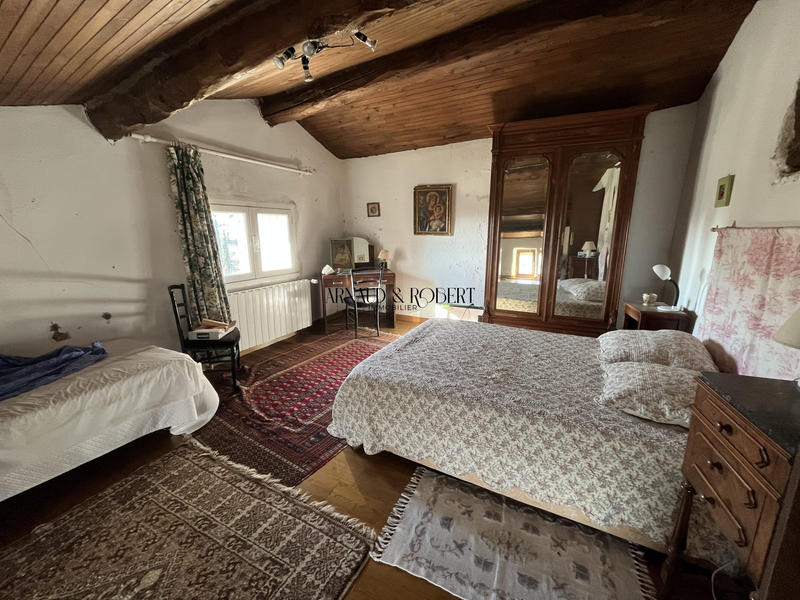 Maison ancienne - 190 m² - 7 pièces