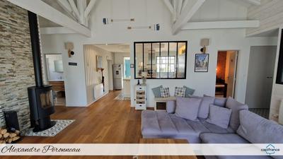 Maison - 175 m² - 8 pièces