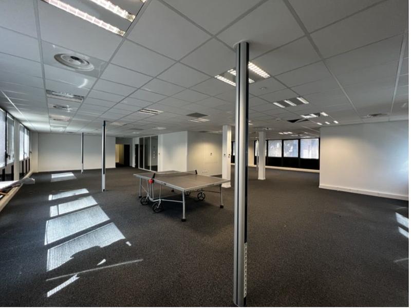 Bureau - 426 m²