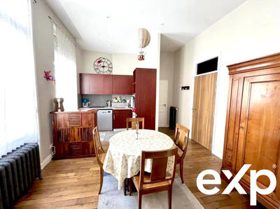 Appartement - 159 m² - 7 pièces