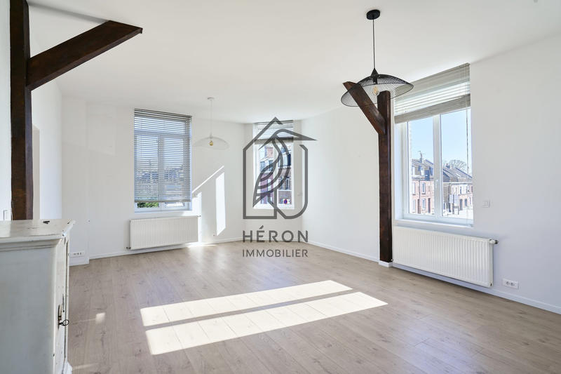 Maison - 104 m² - 4 pièces