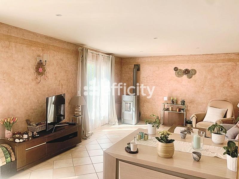 Maison - 140 m² - 6 pièces