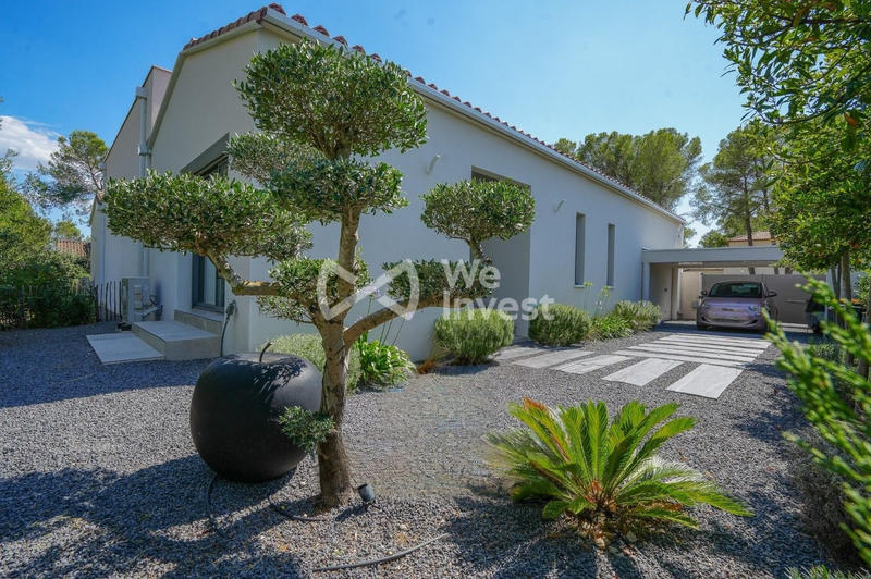 Villa - 220 m² - 5 pièces