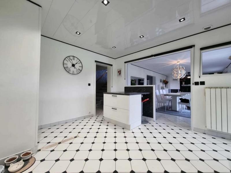 Maison de village - 200 m² - 7 pièces