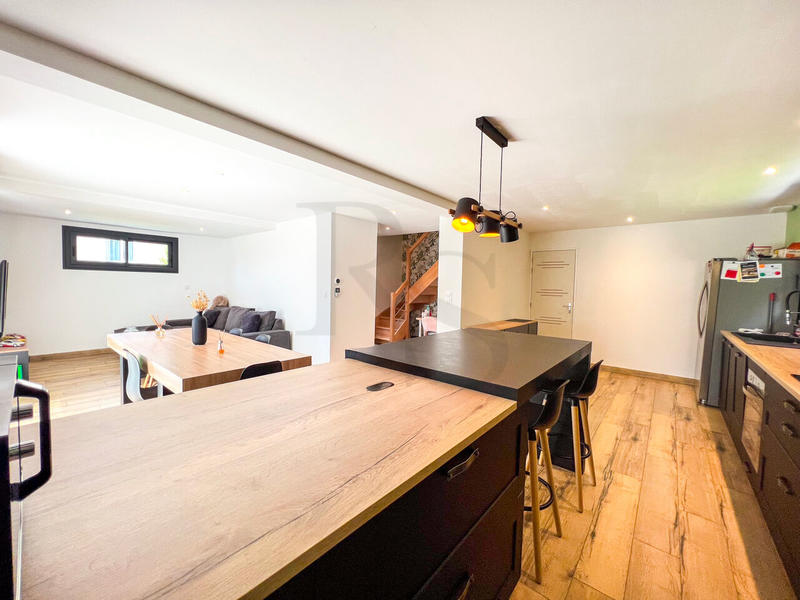 Maison - 85 m² - 3 pièces