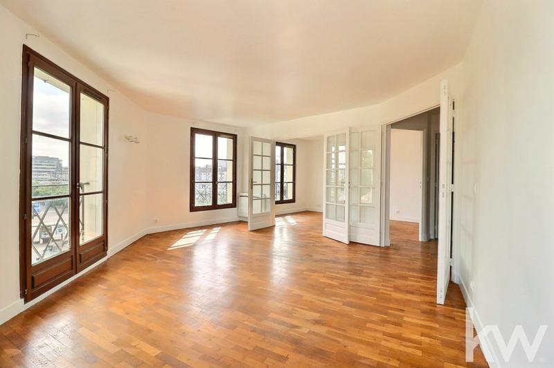 Appartement - 90 m² - 4 pièces