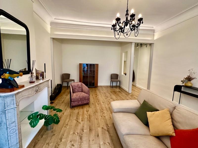 Appartement - 80 m² - 3 pièces