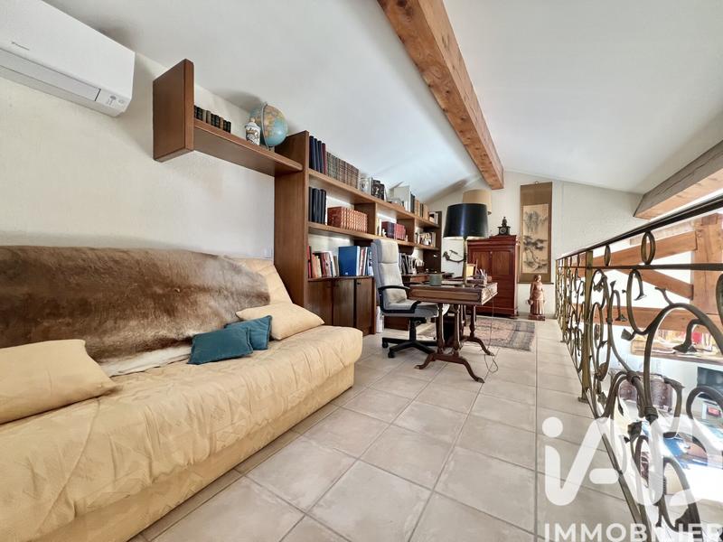 Maison - 260 m² - 7 pièces