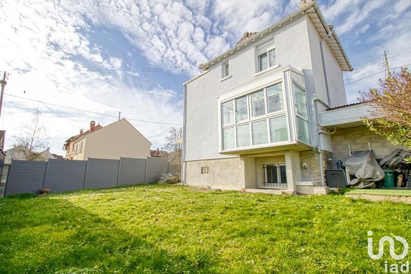 Maison - 112 m² - 6 pièces