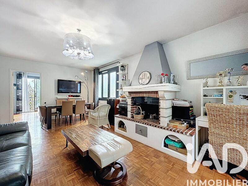 Appartement - 99 m² - 4 pièces