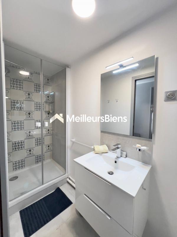 Villa - 216 m² - 7 pièces