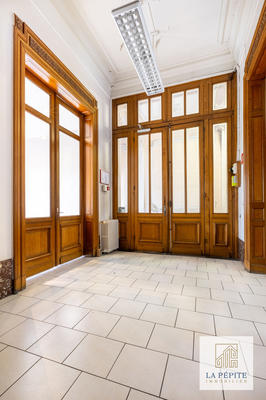 Immeuble - 334 m² - 1 pièce