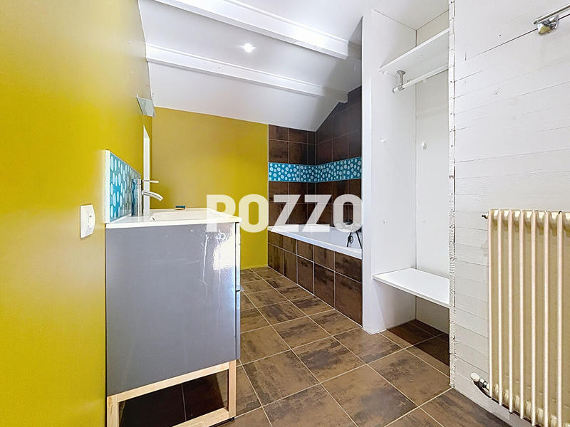 Maison - 165 m² - 6 pièces