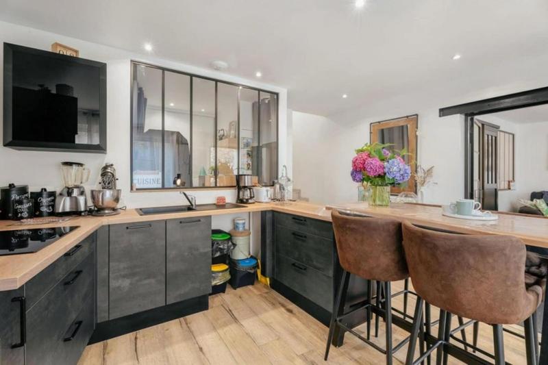 Maison - 110 m² - 6 pièces