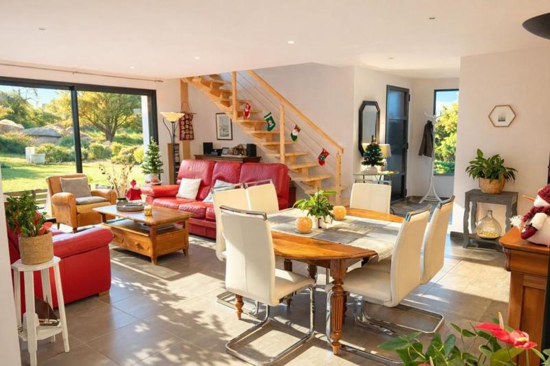 Maison - 127 m² - 5 pièces