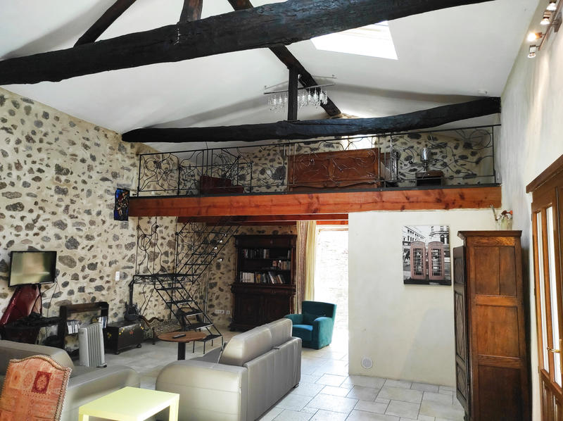 Maison - 799 m² - 25 pièces