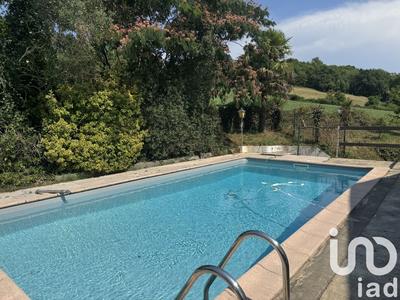 Maison de village - 240 m² - 7 pièces