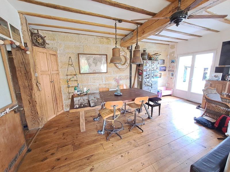 Maison - 136 m² - 5 pièces
