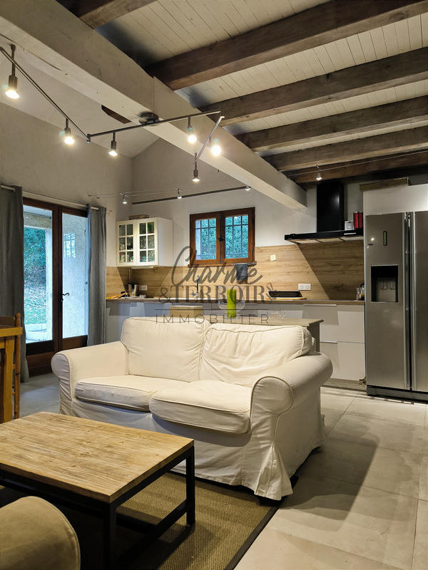 Villa - 80 m² - 4 pièces