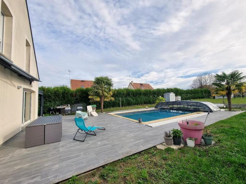 Maison - 157 m² - 6 pièces