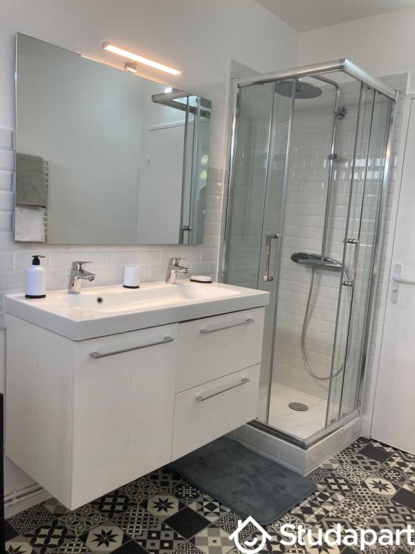 Appartement - 90 m² - 6 pièces