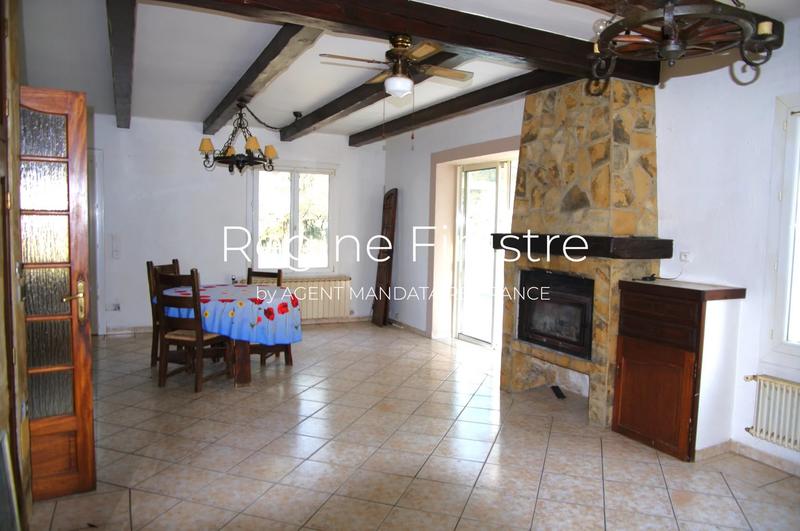 Maison - 205 m² - 7 pièces