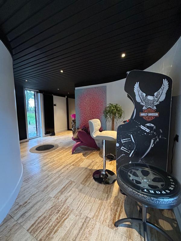 Maison d'architecte - 313 m² - 6 pièces