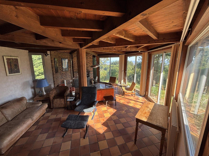 Villa - 168 m² - 9 pièces