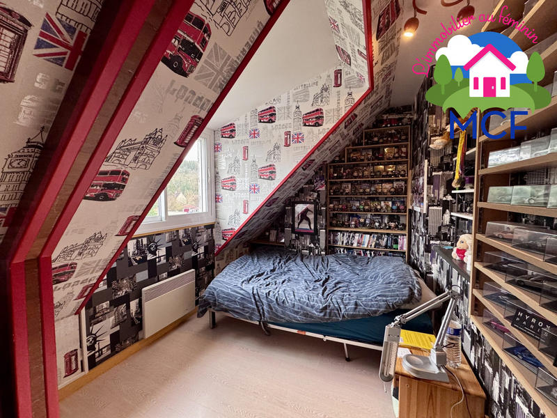 Maison - 93 m² - 5 pièces